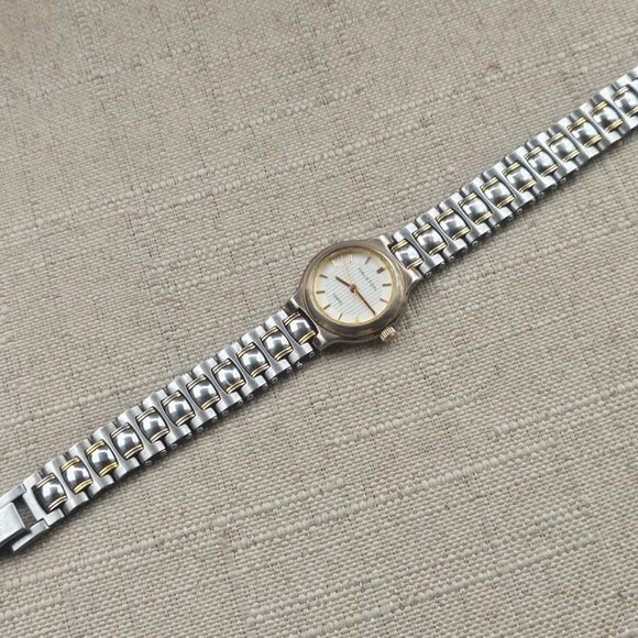 Vintage Halston Ladies Wristwatch Silver Gold Dual Tone Quartz Wrist Watch - Picture 8 of 12